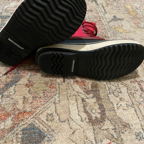 Sorry Rain Red Boot - Picture 5 of 6